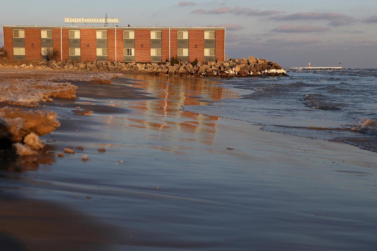 Lighthouse Inn - Two Rivers Buitenkant foto
