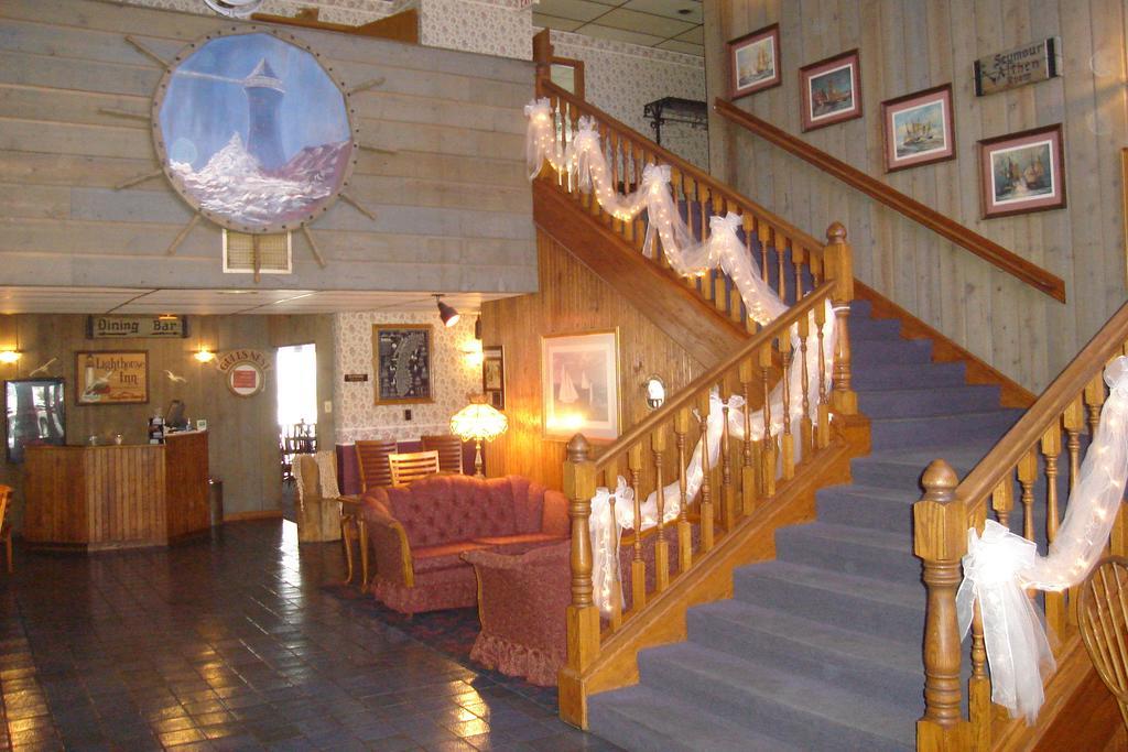 Lighthouse Inn - Two Rivers Buitenkant foto